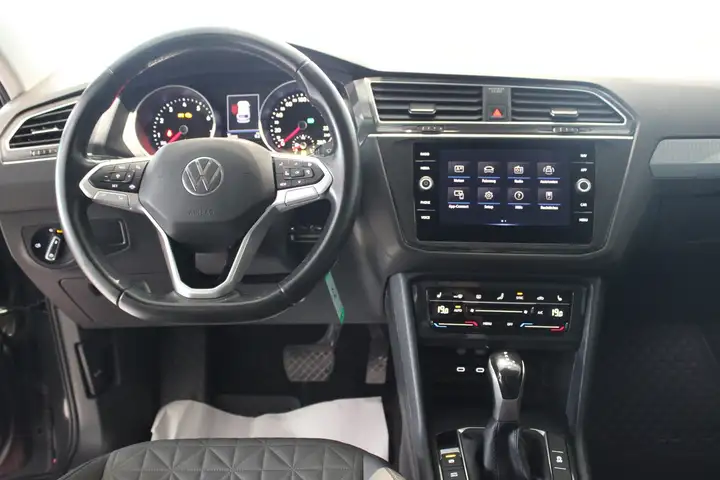 Left hand drive VOLKSWAGEN TIGUAN Life 1.5 TSI