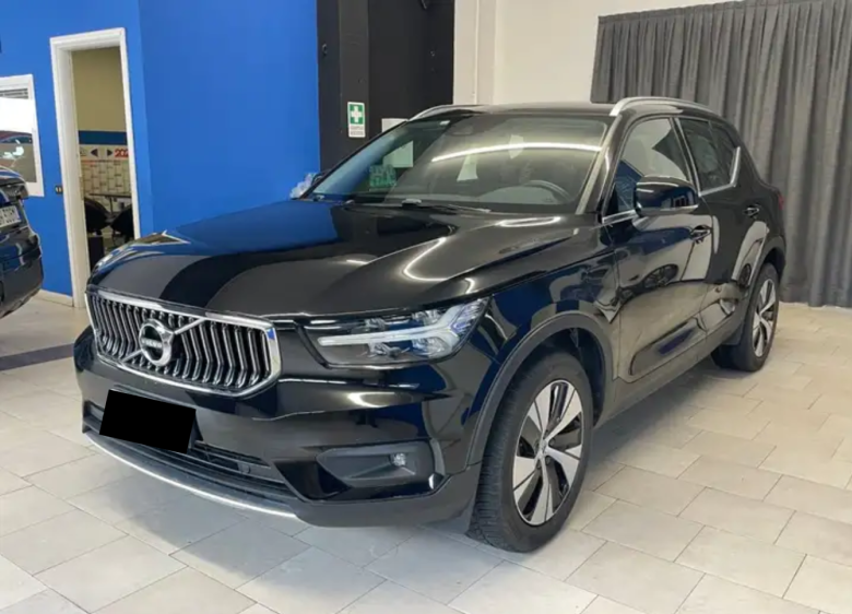 Left hand drive VOLVO XC40 T4 Recharge Plug-in Hybrid 
