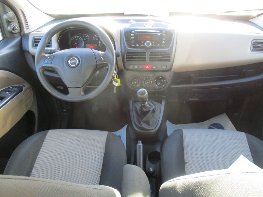 OPEL COMBO (01/04/2012) - 