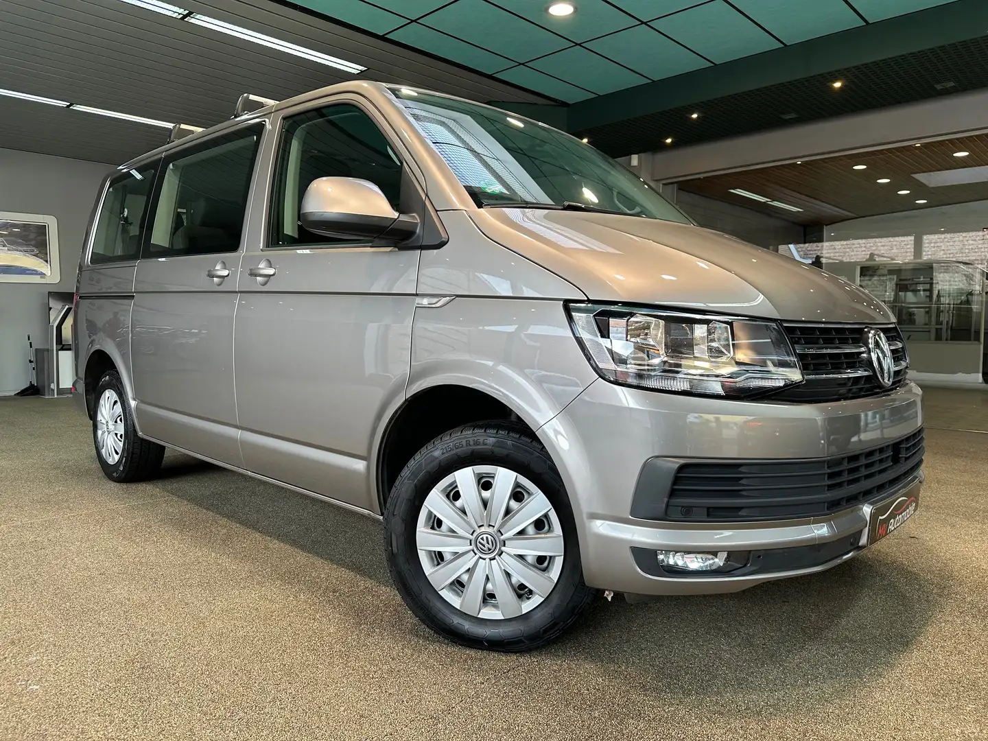 lhd VOLKSWAGEN CARAVELLE (01/05/2018) - 