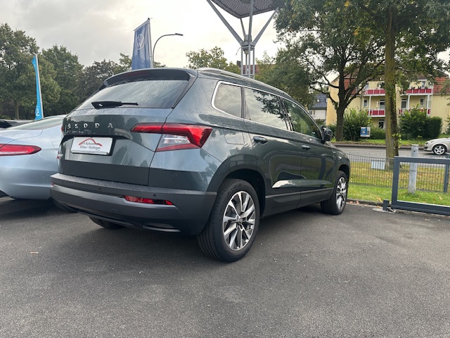 Left hand drive SKODA KAROQ 1.5 TSI 