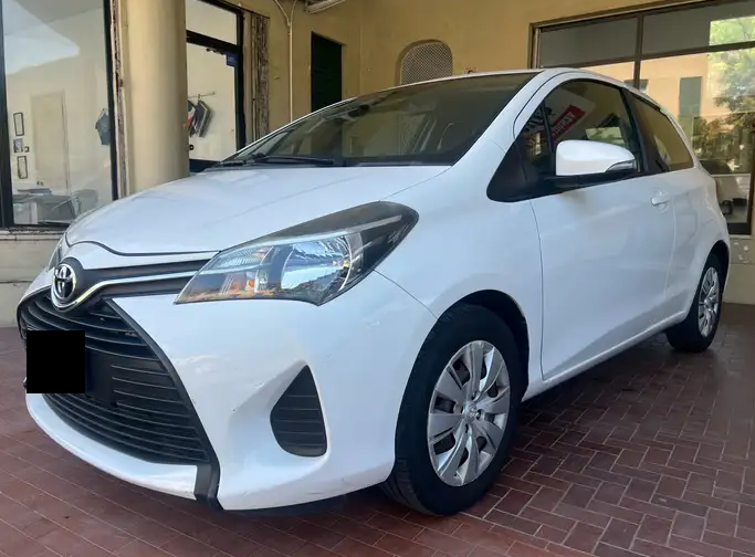 Left hand drive TOYOTA YARIS 3d 1.0