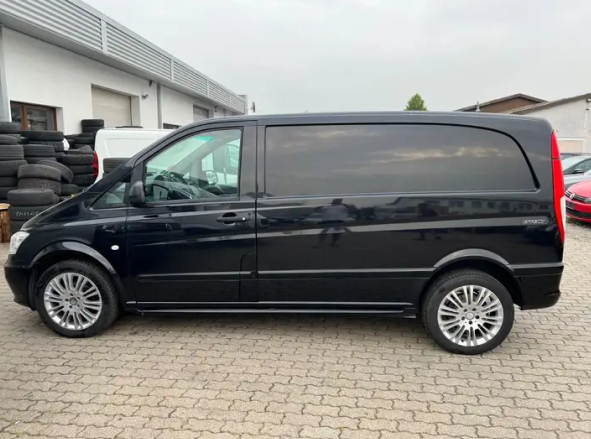 MERCEDES VITO (01/12/2013) - 